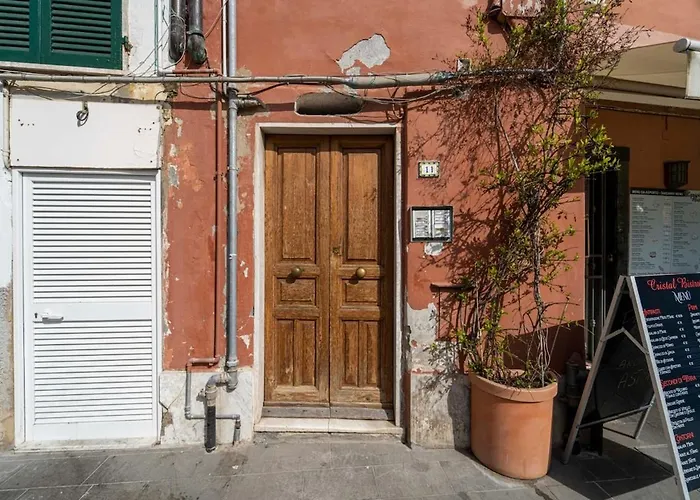 Casa Tipica Ligure Lungomare In Pieno Centro Lägenhet