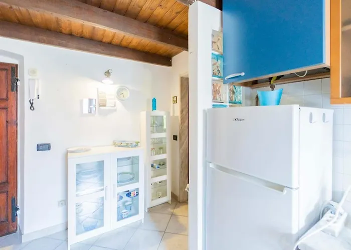 Casa Tipica Ligure Lungomare In Pieno Centro Lägenhet