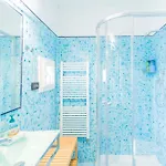 Апартаменты Casa Tipica Ligure Lungomare In Pieno Centro *