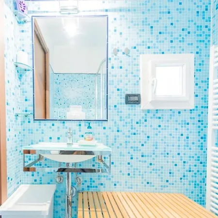 Casa Tipica Ligure Lungomare In Pieno Centro Apartamento