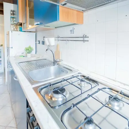 Casa Tipica Ligure Lungomare In Pieno Centro Apartamento *