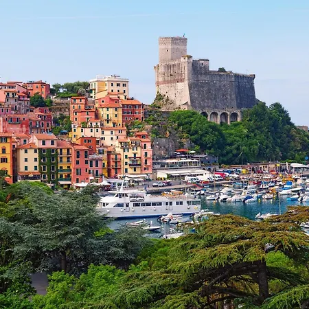 Casa Tipica Ligure Lungomare In Pieno Centro Διαμέρισμα *