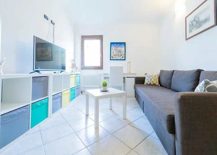 Casa Tipica Ligure Lungomare In Pieno Centro Διαμέρισμα